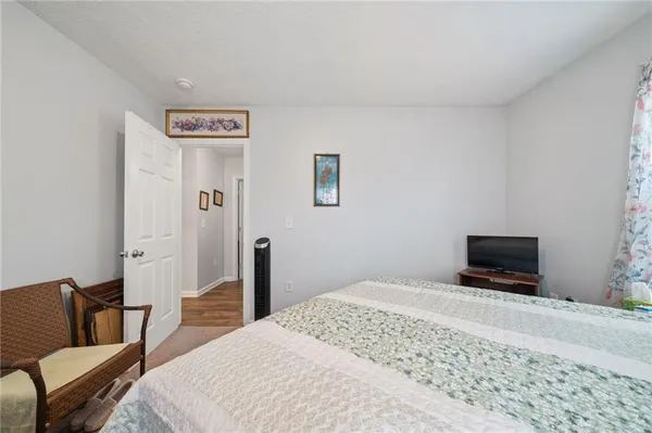 $290,000 | 605 West Grant Street, Houston, PA 15342