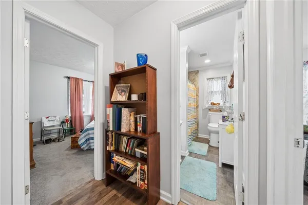 $290,000 | 605 West Grant Street, Houston, PA 15342