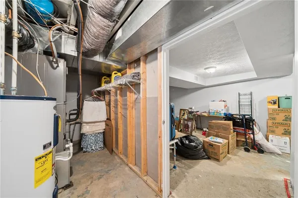 $290,000 | 605 West Grant Street, Houston, PA 15342