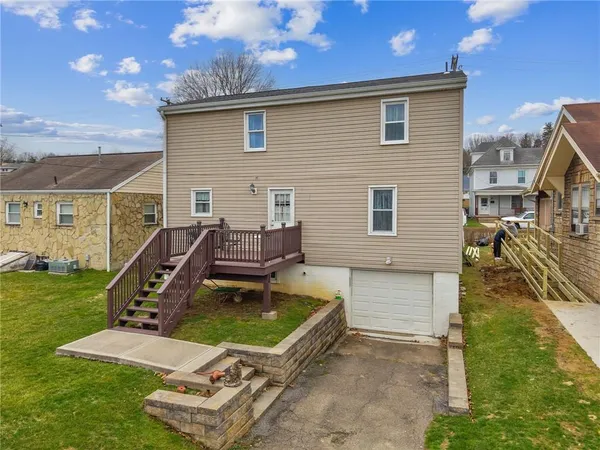 $290,000 | 605 West Grant Street, Houston, PA 15342