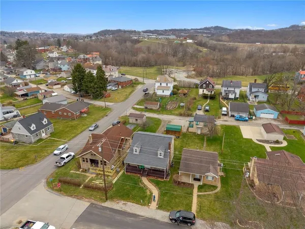 $290,000 | 605 West Grant Street, Houston, PA 15342