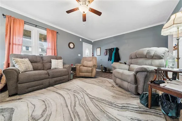 $290,000 | 605 West Grant Street, Houston, PA 15342