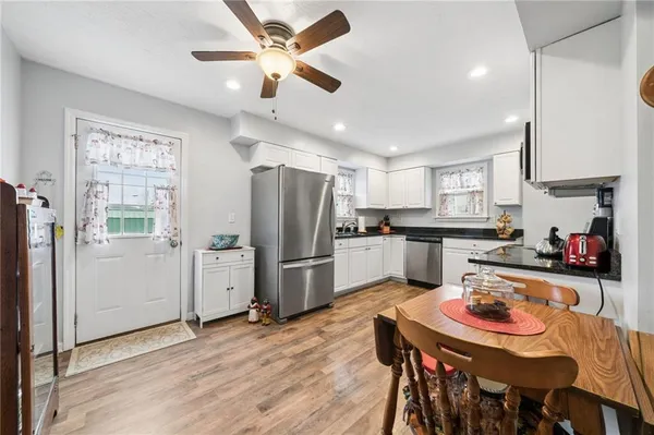 $290,000 | 605 West Grant Street, Houston, PA 15342