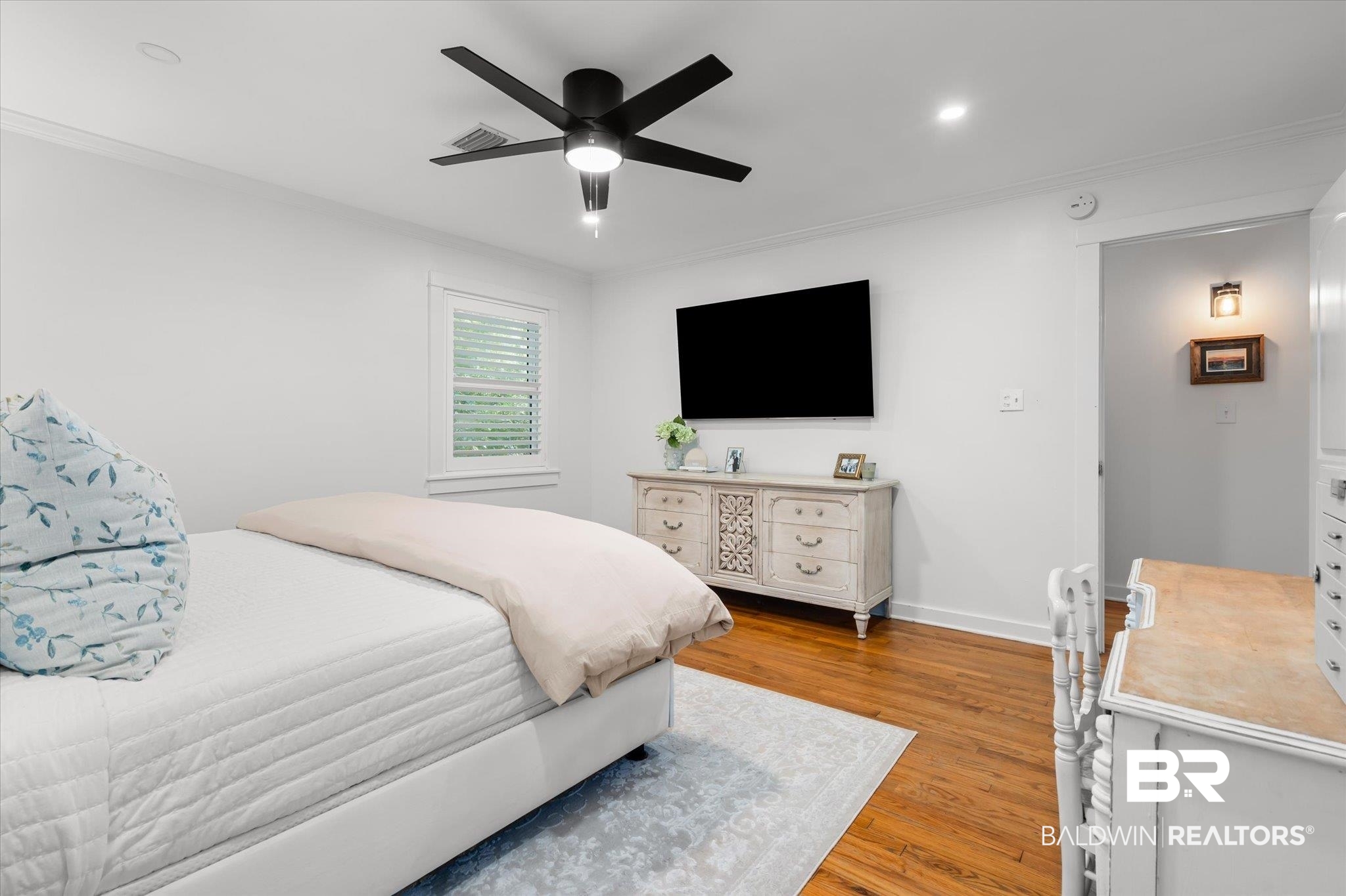 401 Camellia Court Fairhope, AL 36532 - Photo 18 of 36 Primary Bedroom View 2