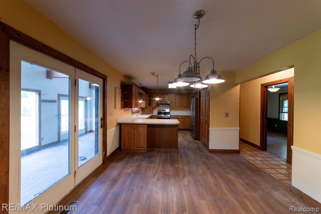 10076 Gordon Road Fenton, MI 48430 - Photo 4 of 67