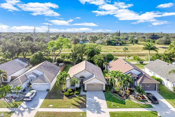 $3,300 | 1883 Oak Berry Circle, Wellington, FL 33414