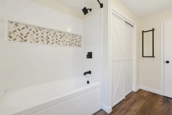 $2,800 | 110 Oswego Street, Unit 2, Bellingham, MA 02019