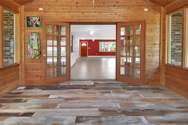 a en suite bathroom with a sink and mirror