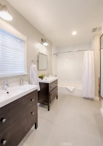 $7,450 | 113 29th Street, Manhattan Beach, CA 90266