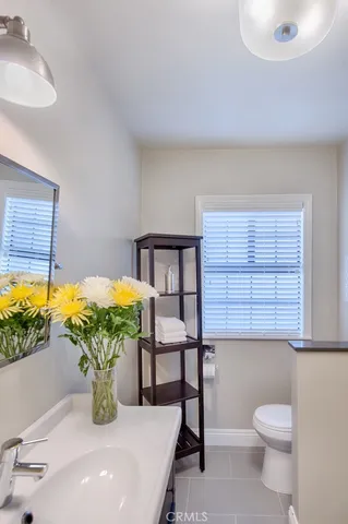 $7,450 | 113 29th Street, Manhattan Beach, CA 90266