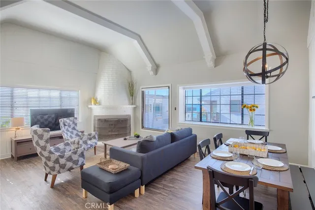 $7,450 | 113 29th Street, Manhattan Beach, CA 90266