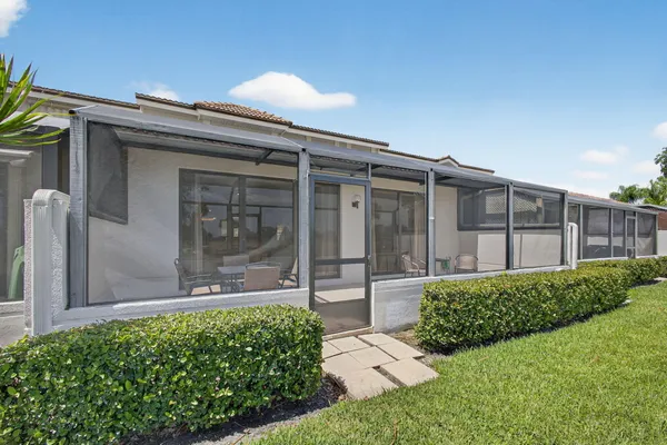 $9,500 | 479 Prestwick Circle, Palm Beach Gardens, FL 33418