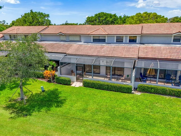 $9,500 | 479 Prestwick Circle, Palm Beach Gardens, FL 33418