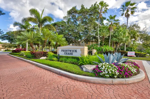 $9,500 | 479 Prestwick Circle, Palm Beach Gardens, FL 33418