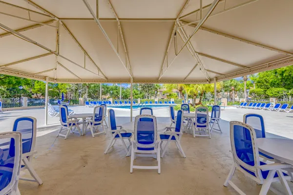 $9,500 | 479 Prestwick Circle, Palm Beach Gardens, FL 33418