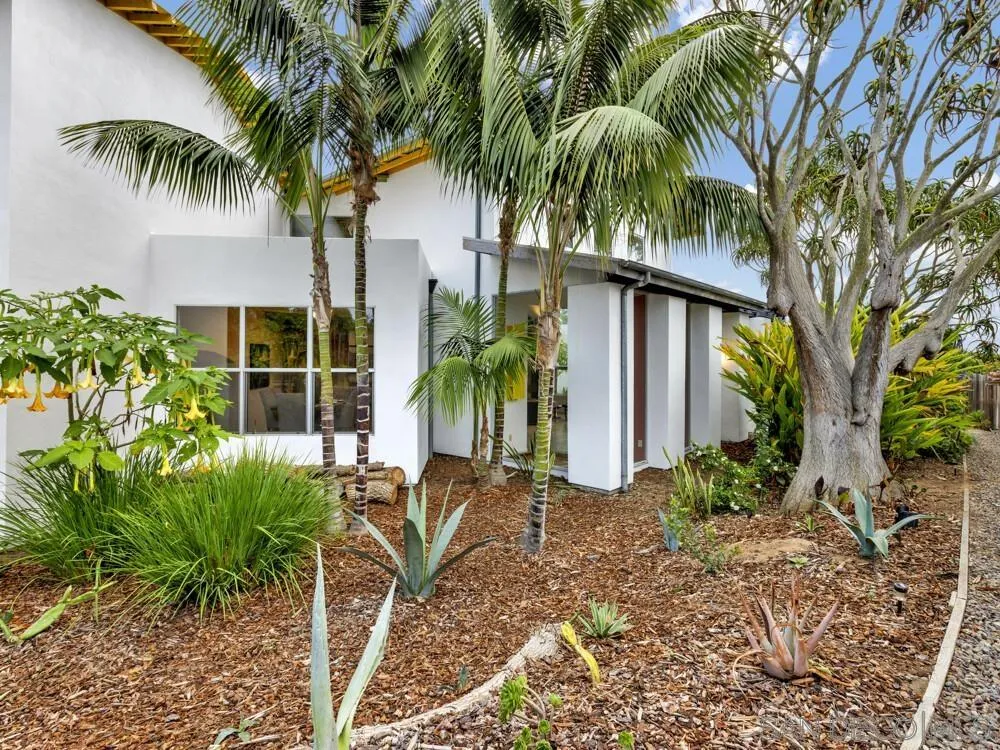 778 Ramona Place Del Mar, CA 92014 - Photo 66 of 72 a couple of palm trees in front of yellow house