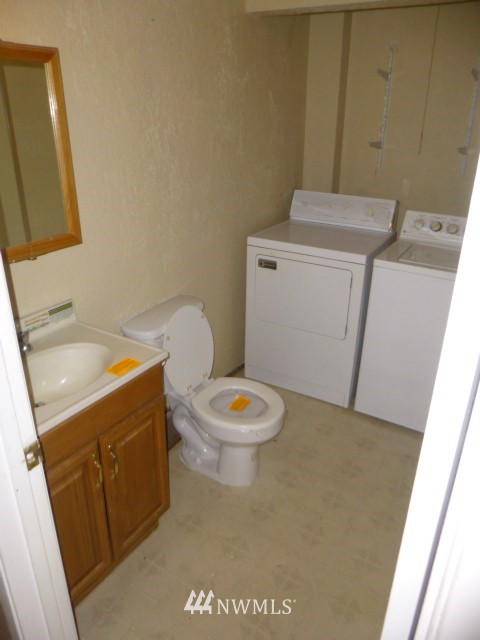 2515 Northeast 4th Street, Unit 511 Renton, WA 98056 - Photo 6 of 7