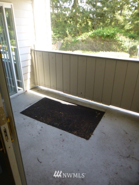 2515 Northeast 4th Street, Unit 511 Renton, WA 98056 - Photo 7 of 7