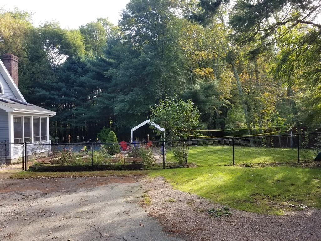 838 Middle Road Acushnet, MA 02743 - Photo 5 of 26 Gallery Image 5
