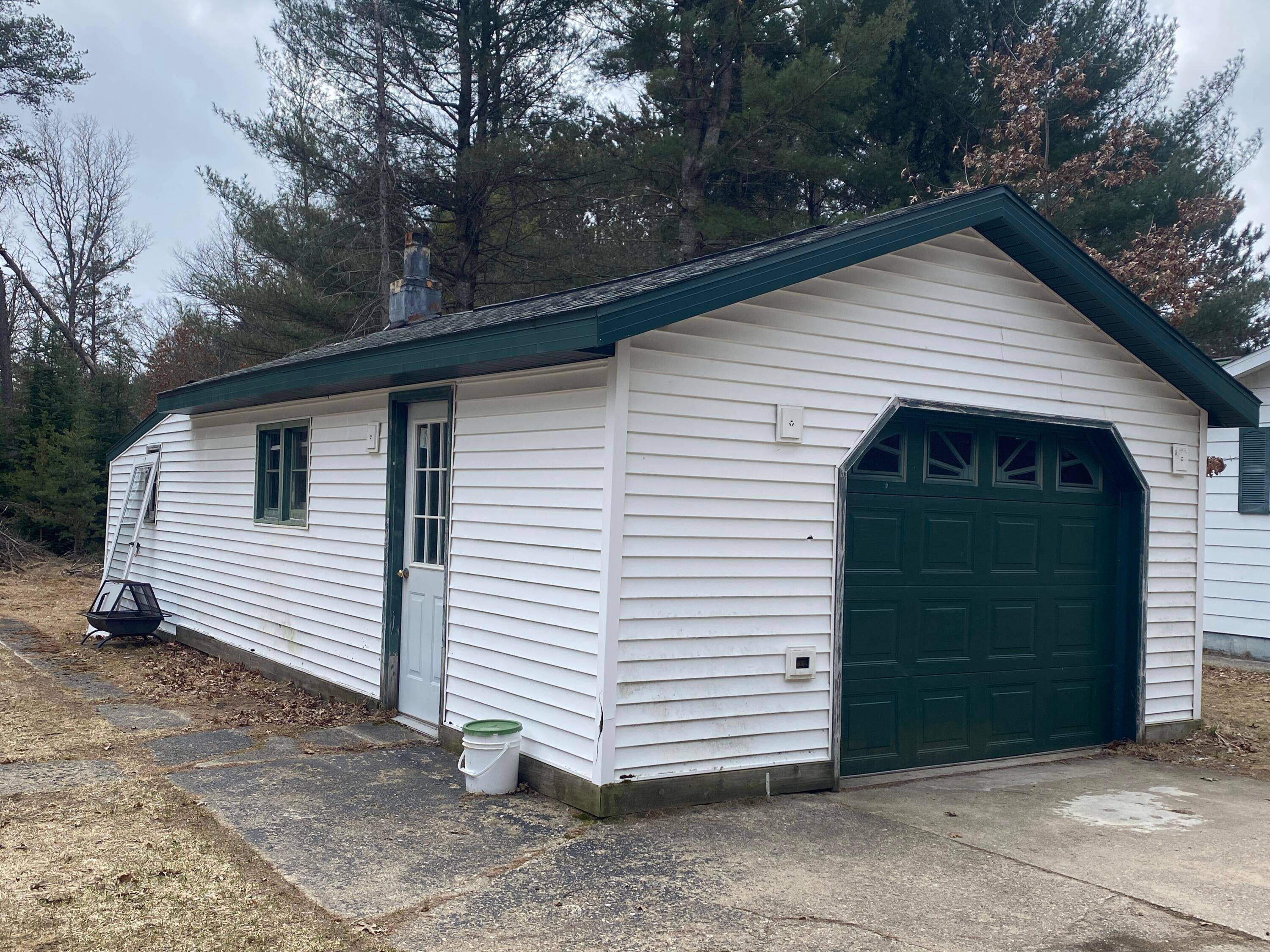 2530 East Pioneer Road Roscommon, MI 48653 - Photo 18 of 24 Gallery Image 18