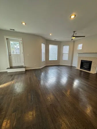 $1,850 | 6130 South Rhodes Avenue, Unit 2, Chicago, IL 60637