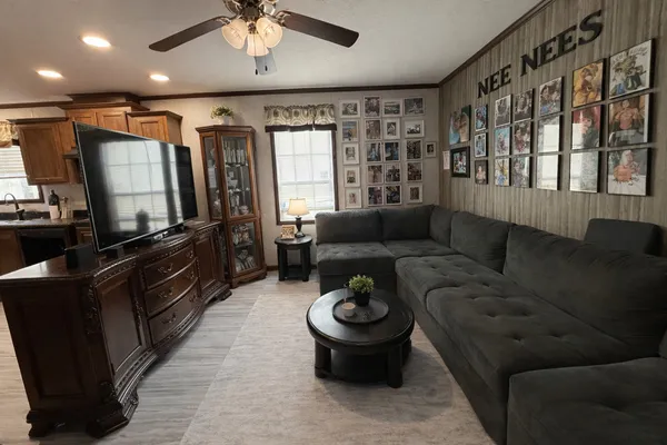 $40,000 | 8766 Pelican Drive, Hodgkins, IL 60525