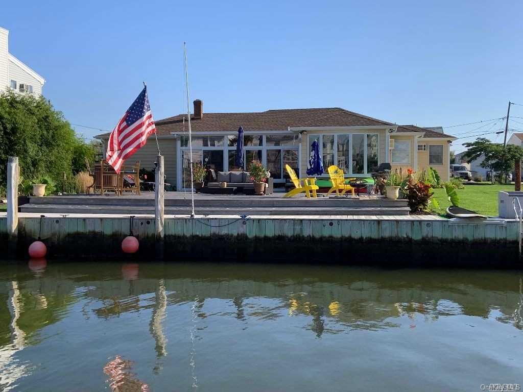 35 Roneck Court Shirley, NY 11967 - Photo 1 of 1