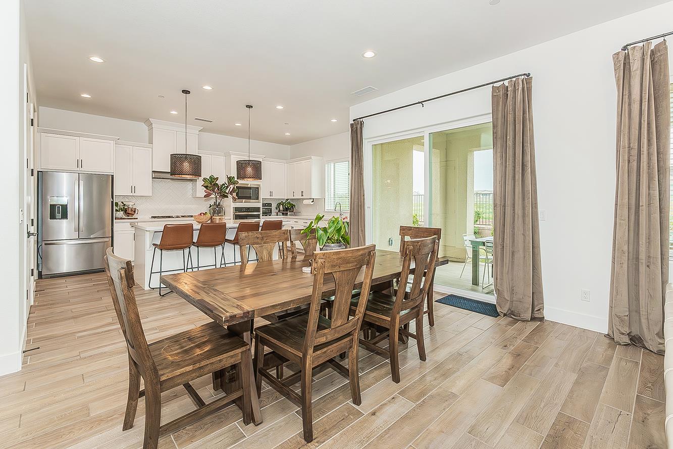 948 Beaver Pond Loop Madera, CA 93636 - Photo 2 of 74