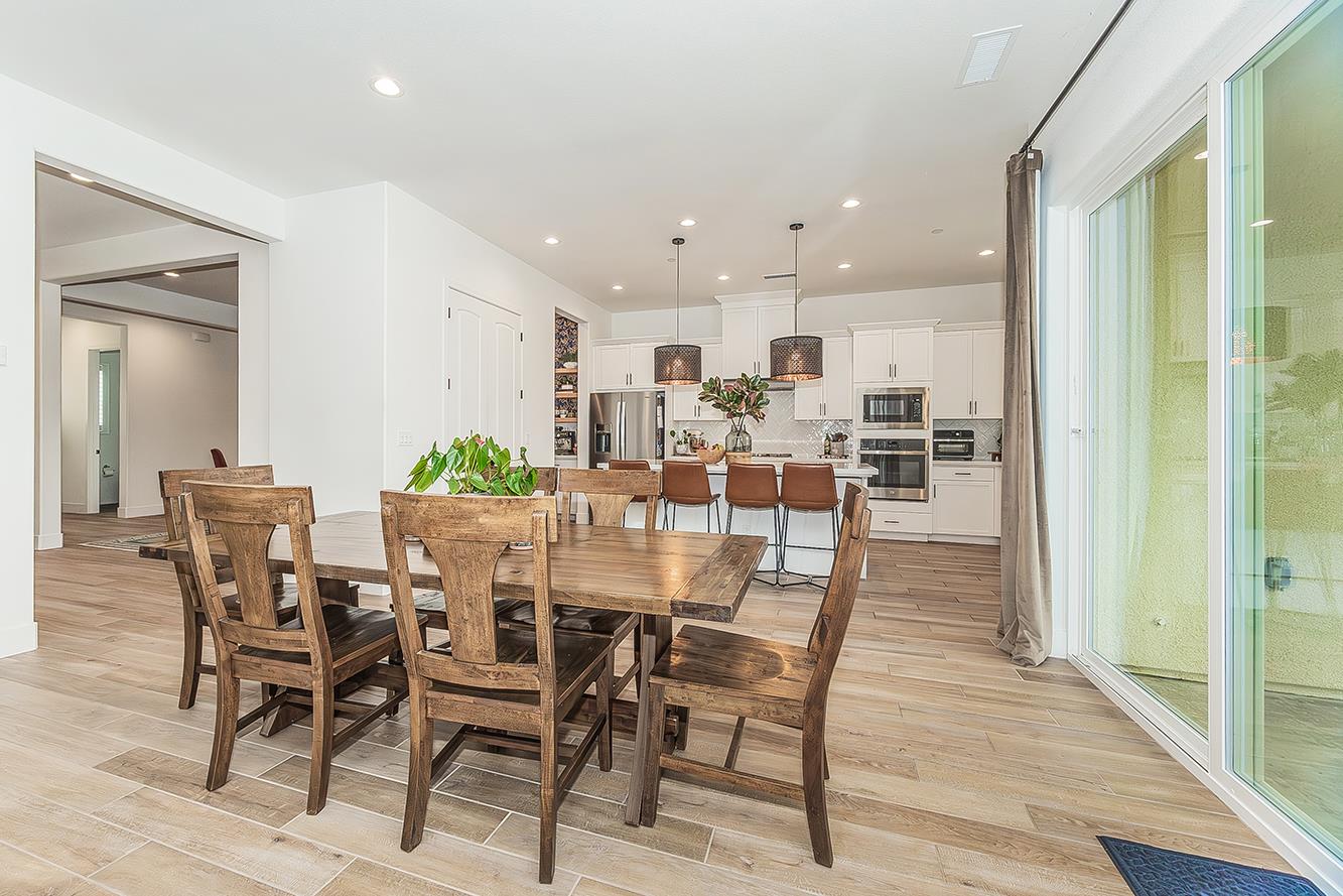 948 Beaver Pond Loop Madera, CA 93636 - Photo 3 of 74