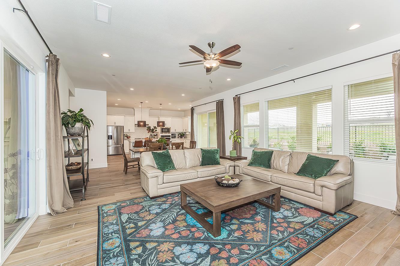 948 Beaver Pond Loop Madera, CA 93636 - Photo 31 of 74