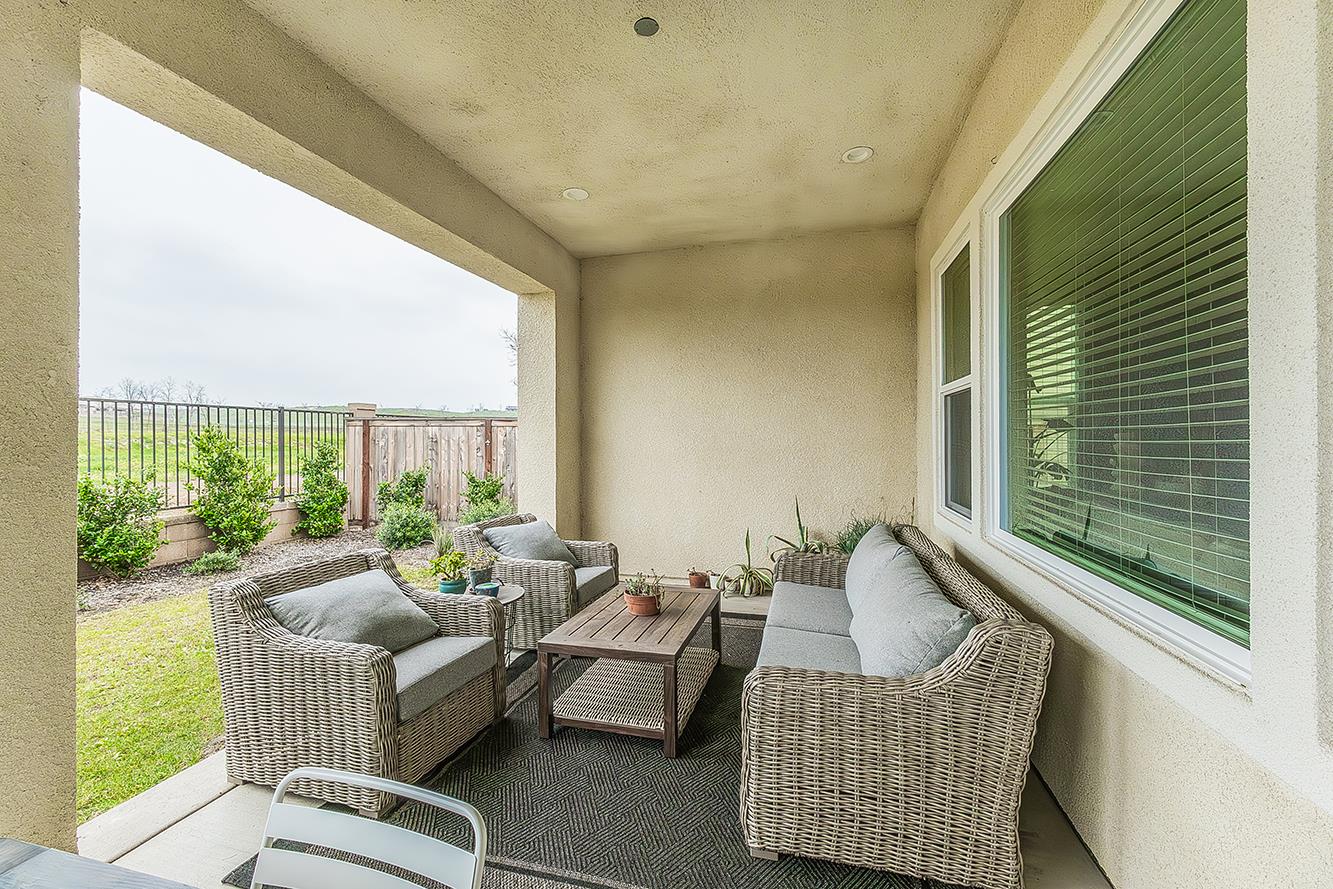 948 Beaver Pond Loop Madera, CA 93636 - Photo 43 of 74