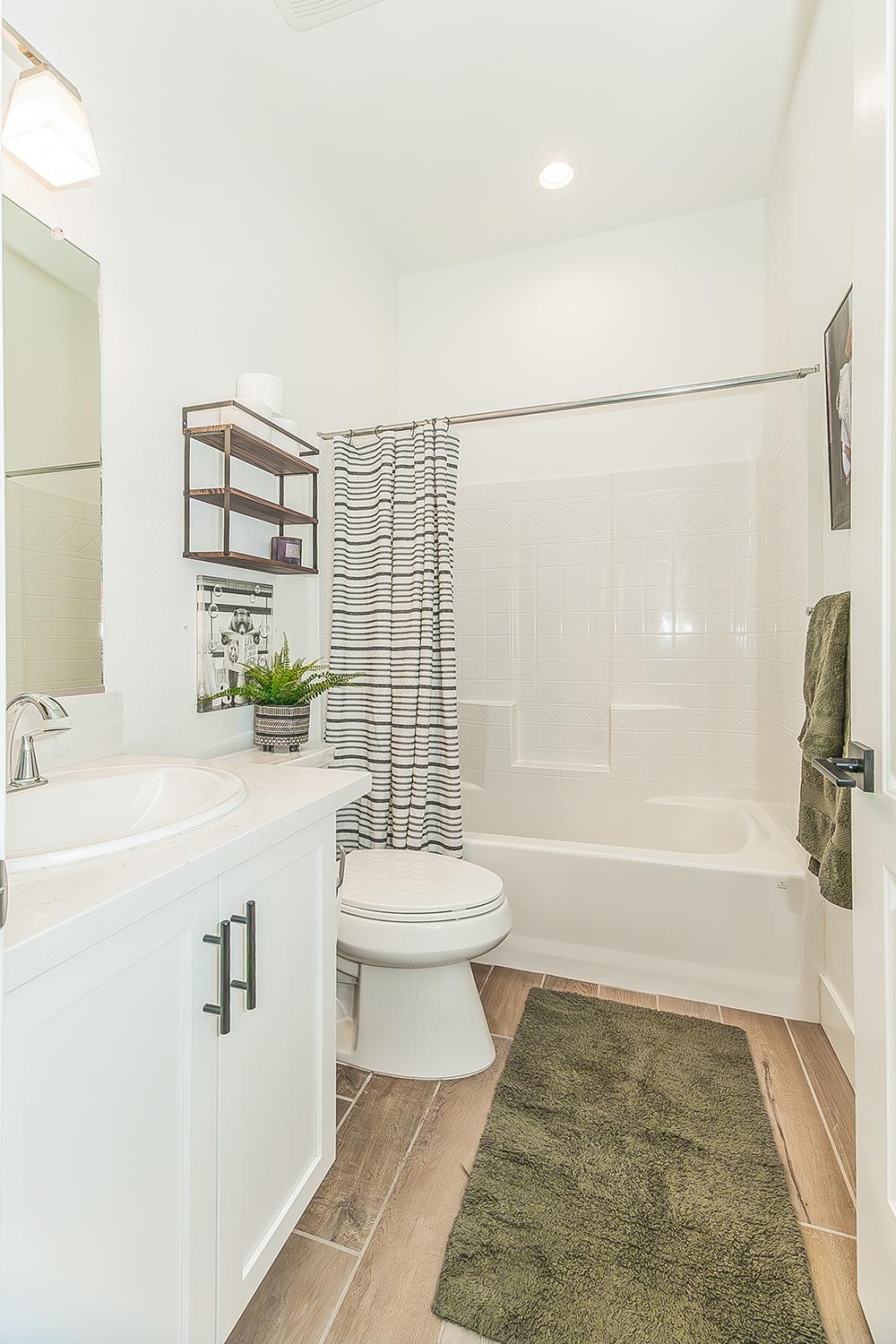 948 Beaver Pond Loop Madera, CA 93636 - Photo 51 of 74