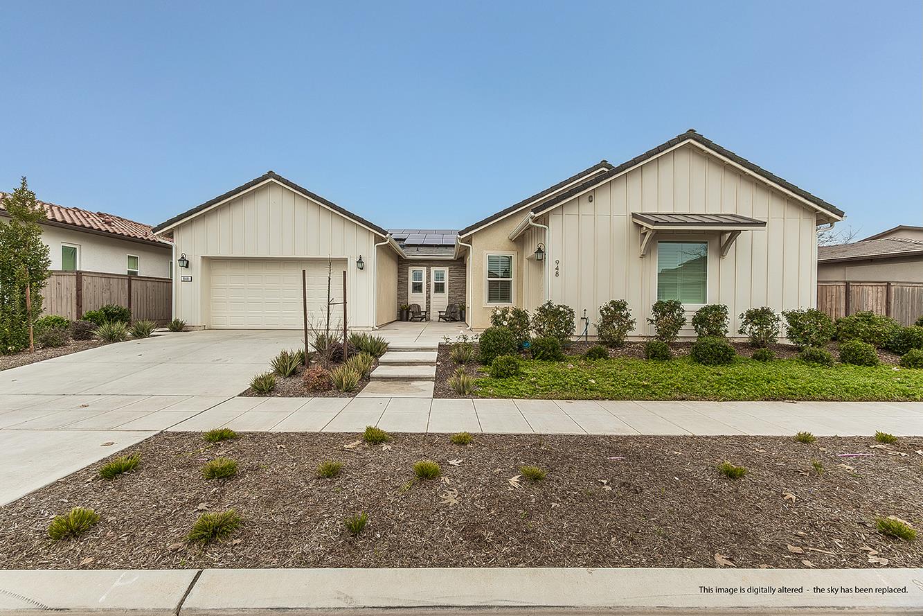 948 Beaver Pond Loop Madera, CA 93636 - Photo 6 of 74