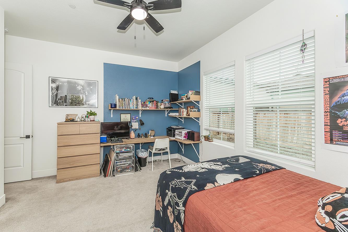 948 Beaver Pond Loop Madera, CA 93636 - Photo 8 of 74