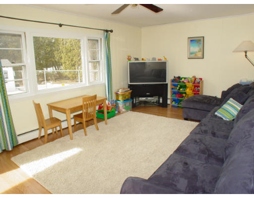 13 Bowdoin Road Andover, MA 01810 - Photo 5 of 14 Gallery Image 5