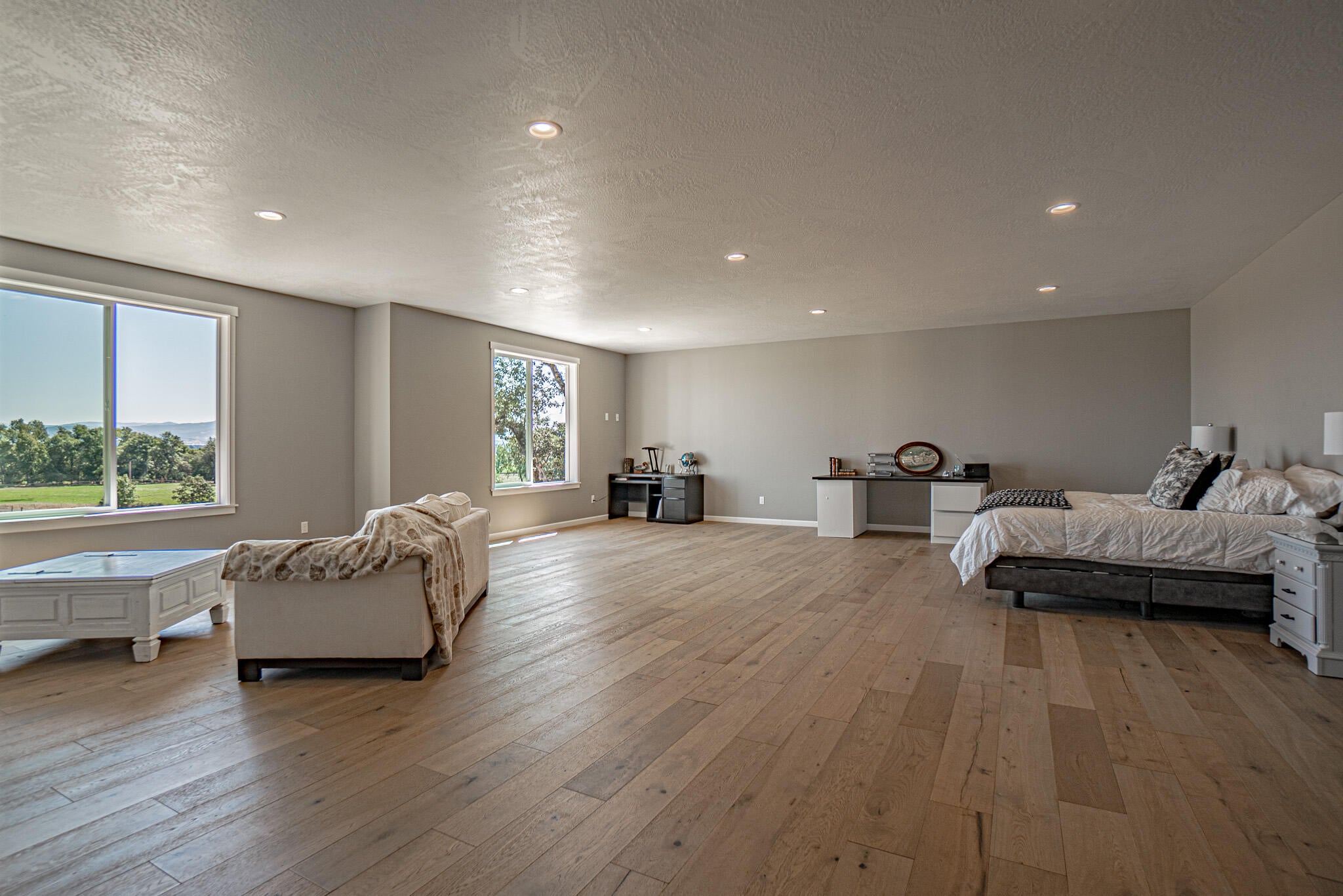 3808 Willow Springs Road Central Point, OR 97502 - Photo 11 of 27 DSC06392-HDR