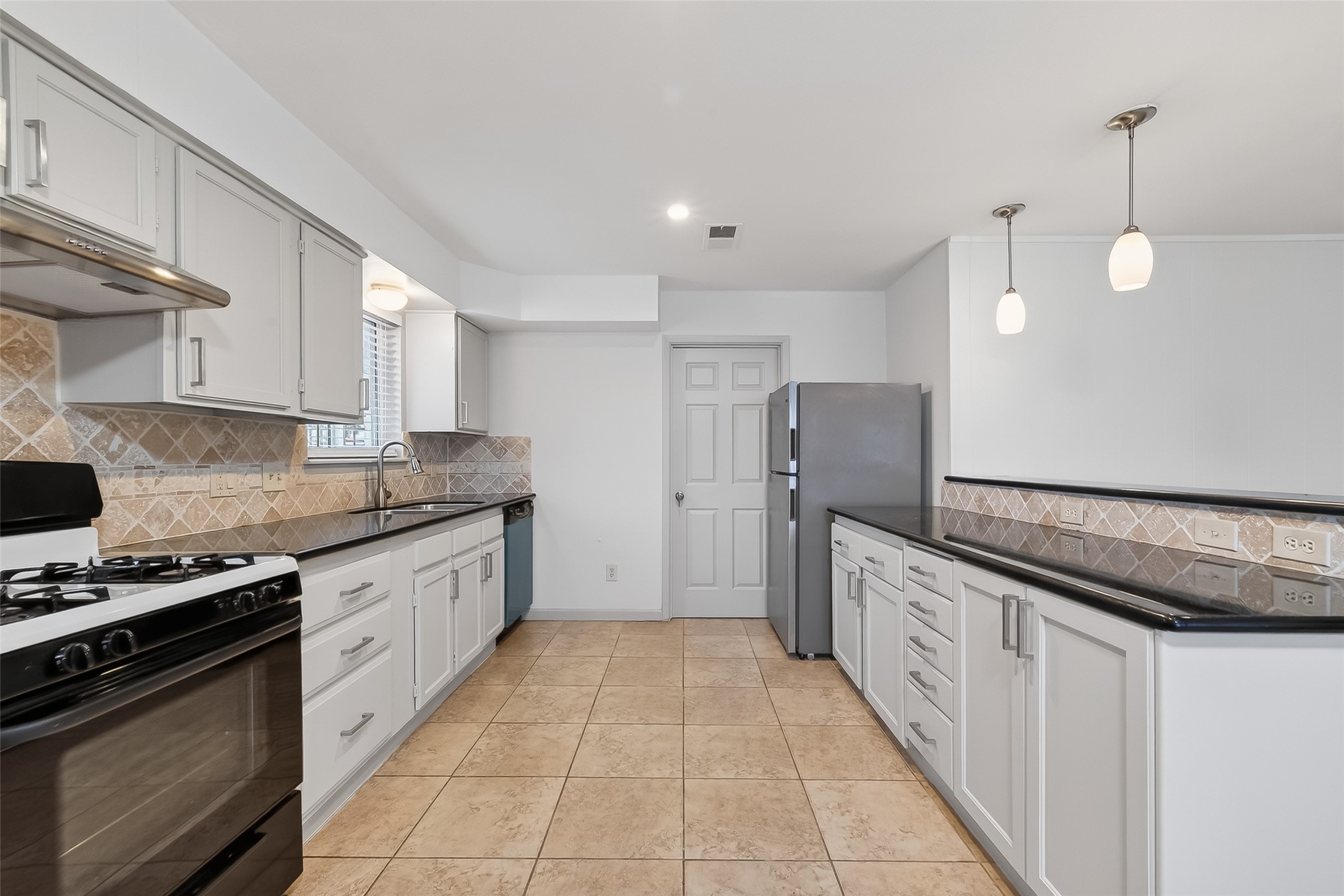 11622 Triola Lane Houston, TX 77072 - Photo 13 of 43