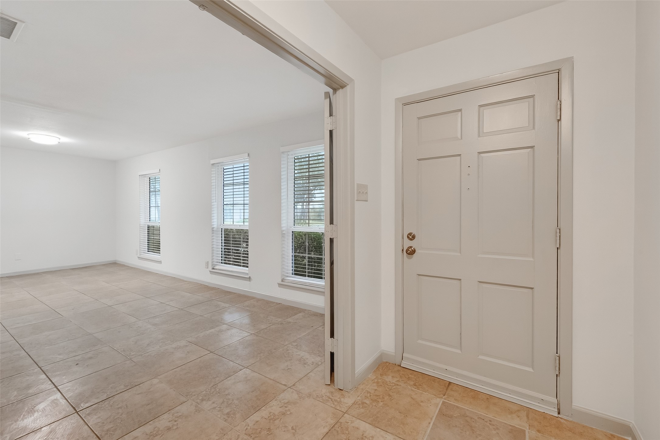 11622 Triola Lane Houston, TX 77072 - Photo 5 of 43