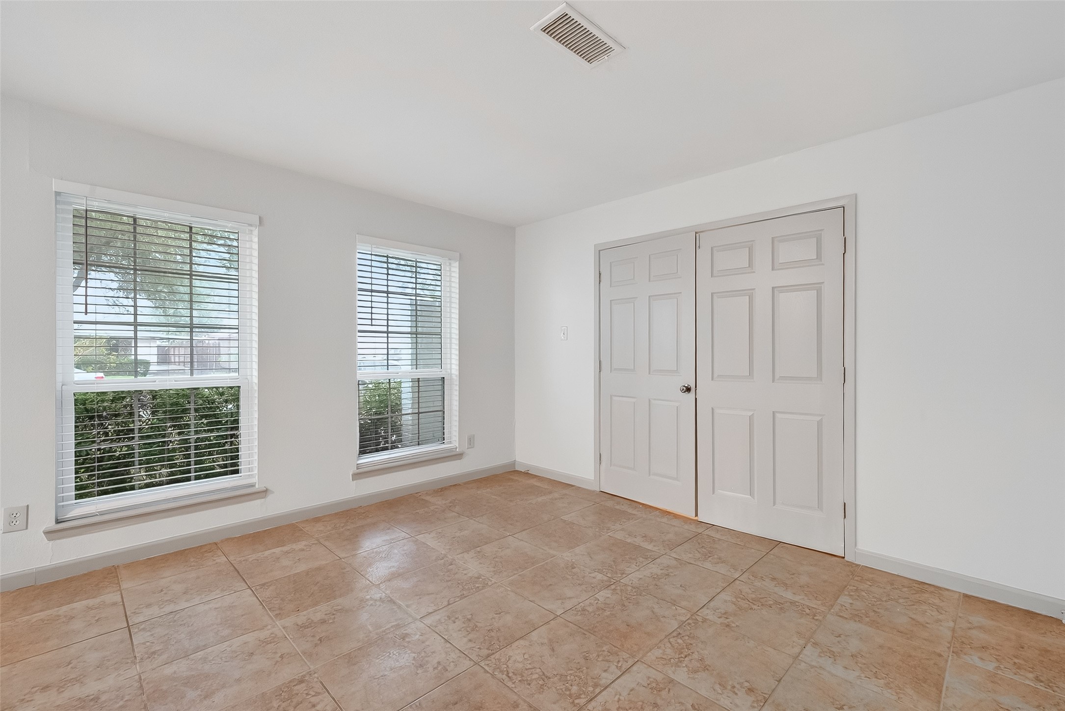 11622 Triola Lane Houston, TX 77072 - Photo 10 of 43