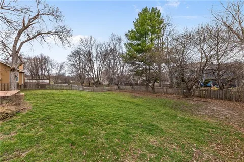 $490,000 | 11301 Lowell Avenue, Overland Park, KS 66210