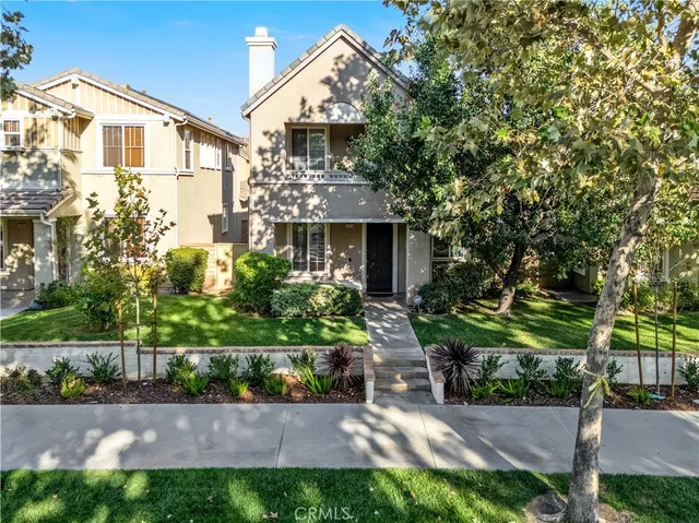 front view of house with a yard