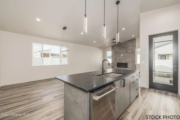 $693,500 | 6414 West Frehley Way, Rathdrum, ID 83858