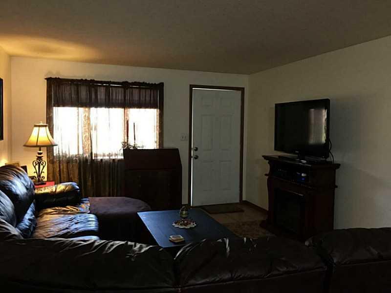 4535 Reno Lane, Unit 8 Springfield, OH 45503 - Photo 4 of 19