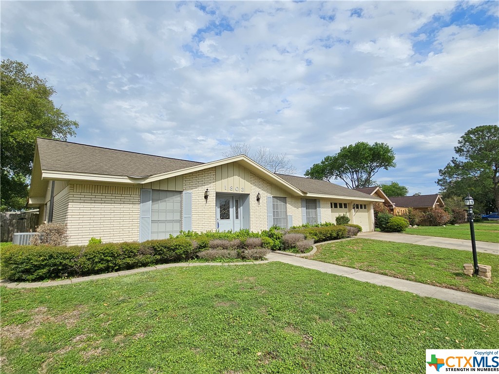 1803 Plantation Road Victoria, TX 77904 - Photo 1 of 1 Gallery Image 1