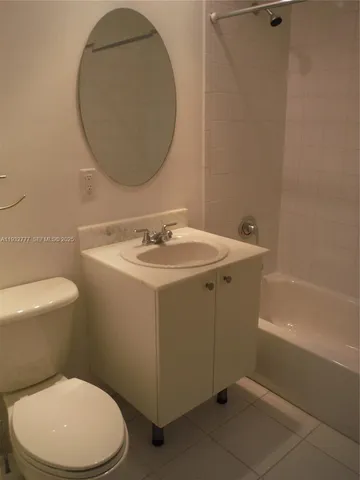 $2,400 | 2694 Inagua Avenue, Unit PH3, Coconut Grove, FL 33133