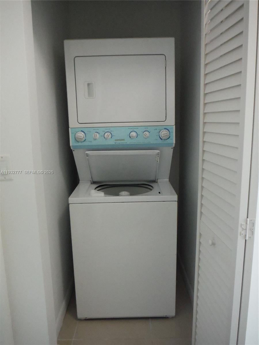 2694 Inagua Avenue, Unit PH3 Coconut Grove, FL 33133 - Photo 22 of 28