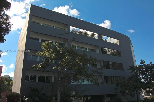 $2,400 | 2694 Inagua Avenue, Unit PH3, Coconut Grove, FL 33133