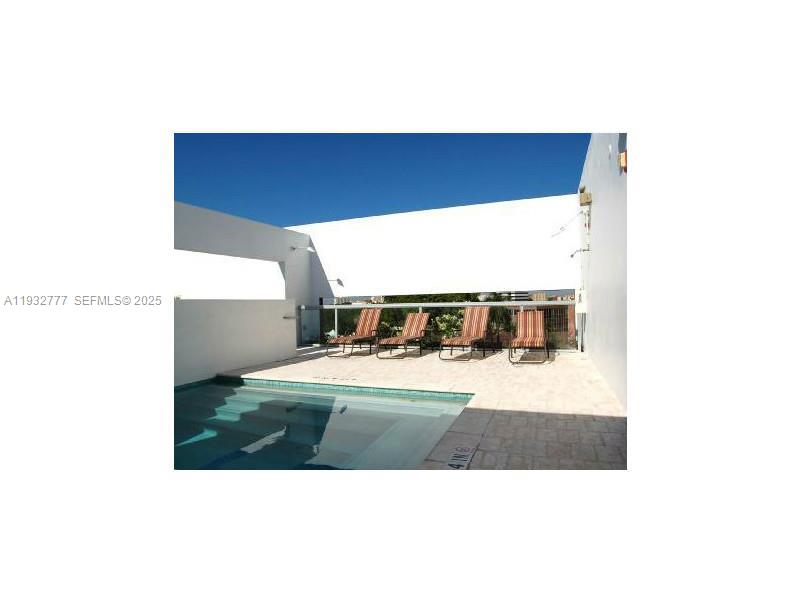 2694 Inagua Avenue, Unit PH3 Coconut Grove, FL 33133 - Photo 26 of 28 Swimming Pool/Hot Tub/Sauna