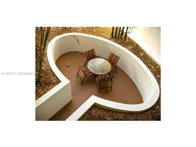 $2,400 | 2694 Inagua Avenue, Unit PH3, Coconut Grove, FL 33133