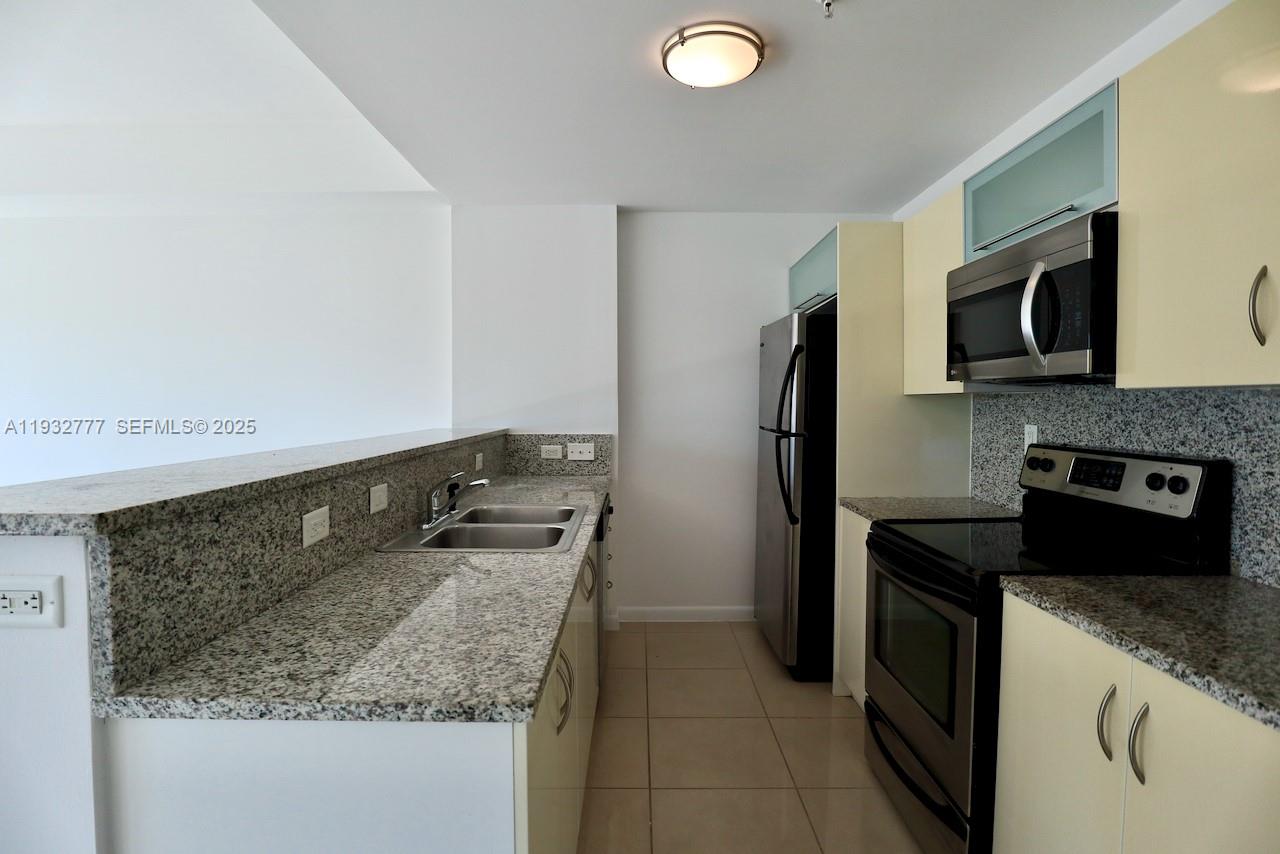 2694 Inagua Avenue, Unit PH3 Coconut Grove, FL 33133 - Photo 5 of 28